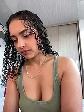 Snapshot of Lucy_Marin chatting on March 20, 3:25 pm Lucy Marin online show from March 20, 3:25 pm