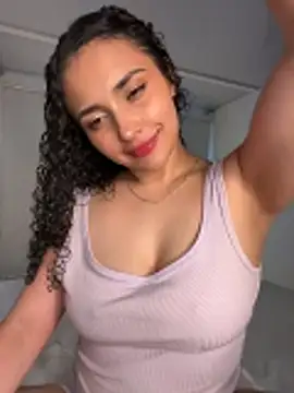 Snapshot of Lucy_Marin chatting on October 8, 9:34 pm Lucy Marin online show from October 8, 9:34 pm