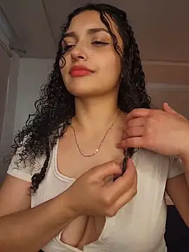 Snapshot of Lucy_Marin chatting on October 22, 5:13 pm Lucy Marin online show from October 22, 5:13 pm