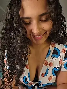 Snapshot of Lucy_Marin chatting on May 14, 12:06 am Lucy Marin online show from May 14, 12:06 am