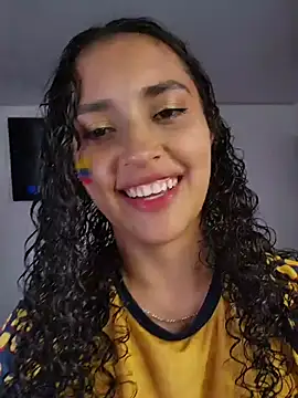 Snapshot of Lucy_Marin chatting on June 18, 3:27 pm Lucy Marin online show from June 18, 3:27 pm