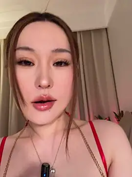 Snapshot of sphynx-_- chatting on April 9, 1:49 pm sphynx- - online show from April 9, 1:49 pm