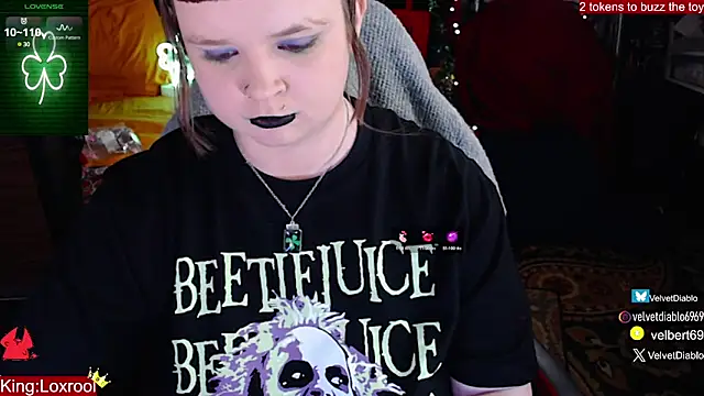 Snapshot of VelvetDiablo chatting on March 12, 2:52 am VelvetDiablo online show from March 12, 2:52 am