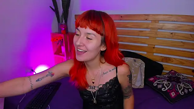 Snapshot of MaryJaneDove chatting on February 26, 5:28 pm MaryJaneDove online show from February 26, 5:28 pm