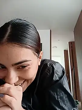 Snapshot of Ivanna2 chatting on May 19, 4:02 pm Ivanna2 online show from May 19, 4:02 pm