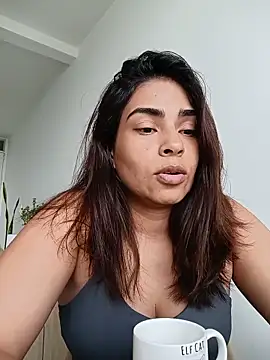 Snapshot of Ivanna2 chatting on May 29, 2:37 pm Ivanna2 online show from May 29, 2:37 pm