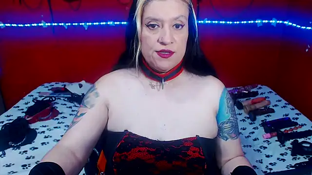 Snapshot of MATURE_Randy chatting on June 8, 5:08 am MATURE Randy online show from June 8, 5:08 am