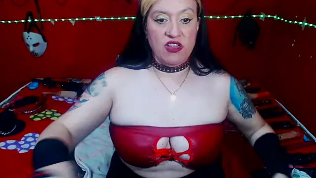 Snapshot of MATURE_Randy chatting on July 28, 8:52 pm MATURE Randy online show from July 28, 8:52 pm