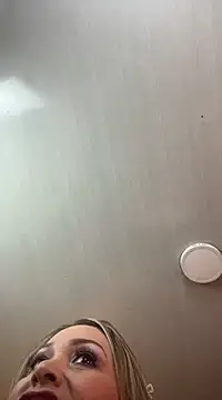 Holly madison  online show from February 20, 4:36 pm