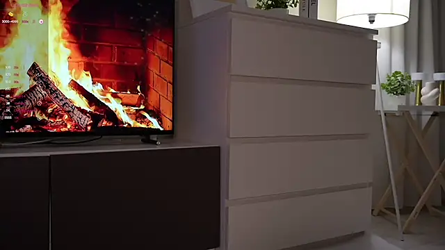 CatchMe1 online show from January 28, 6:39 pm