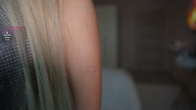 CatchMe1 online show from November 1, 5:42 am