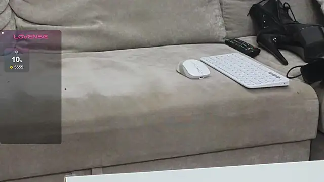 Scout Avrora online show from December 8, 10:30 am