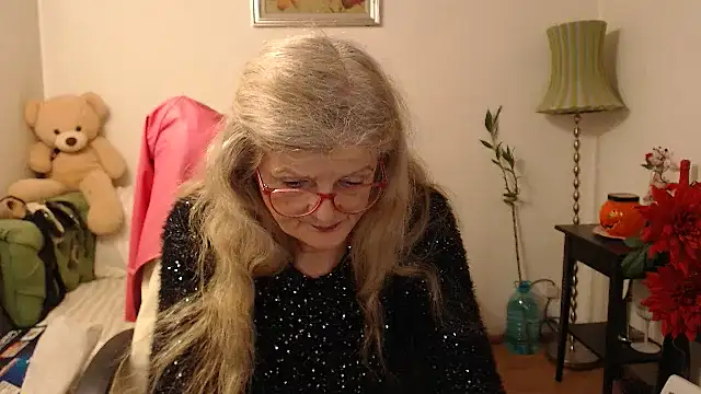 Snapshot of BlairFort chatting on November 10, 7:46 pm BlairFort online show from November 10, 7:46 pm