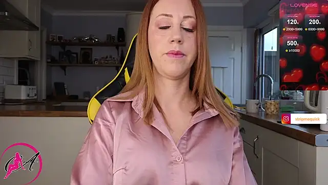 stripmequick online show from December 4, 10:13 am