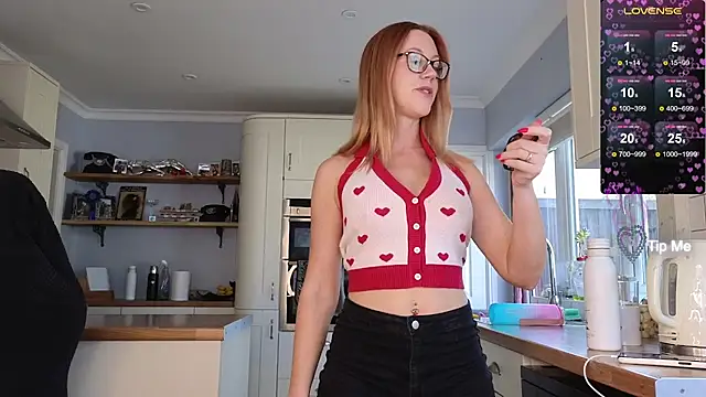 stripmequick online show from September 13, 1:33 pm