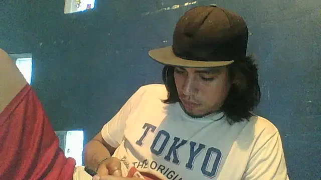 AlexAlejandro13 online show from March 12, 12:39 am