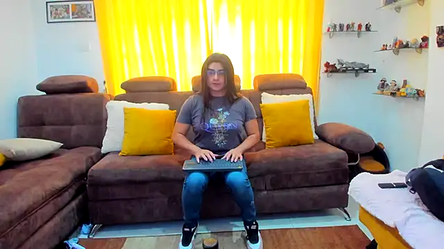 Khalifa Gold online show from September 27, 3:50 pm