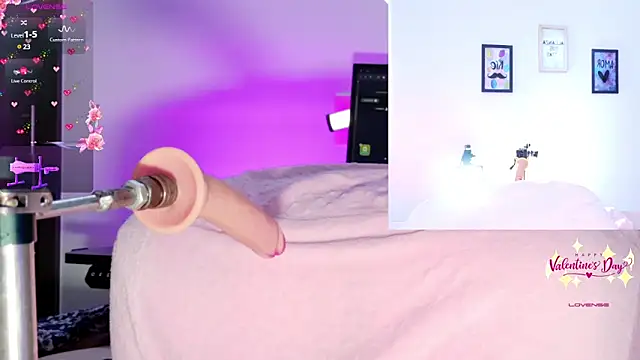 Snapshot of Scarlett-Smile chatting on February 13, 1:59 pm Scarlett-Smile online show from February 13, 1:59 pm