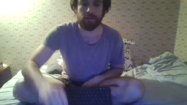 hpluvsplata online show from June 11, 4:43 am