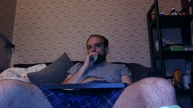 hpluvsplata online show from July 19, 3:21 am