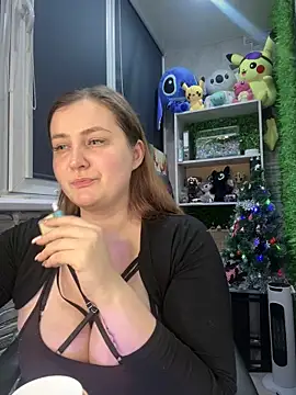 Snapshot of CandyShoopp chatting on December 25, 5:47 pm CandyShoopp online show from December 25, 5:47 pm
