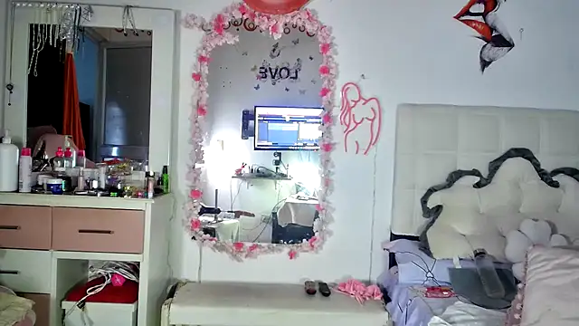 Dulce Maria05 online show from September 14, 10:09 pm