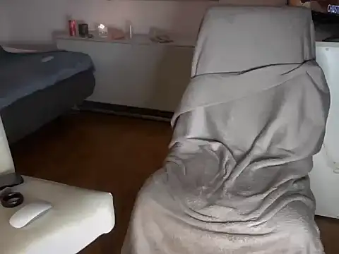 alekandrobg online show from March 27, 9:36 pm