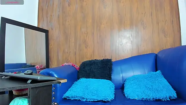 Mature Skinny online show from February 7, 12:28 pm