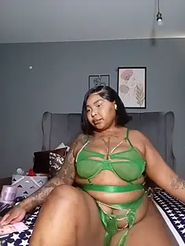 PearlSexxy69 online show from July 22, 9:23 am