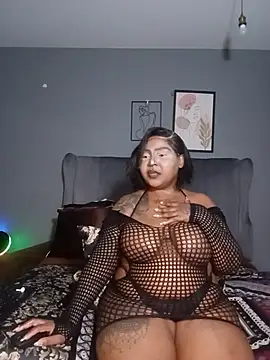 PearlSexxy69 online show from July 30, 4:44 am
