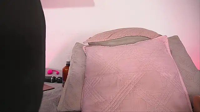 Snapshot of sofi_decker chatting on September 11, 3:17 am sofi decker online show from September 11, 3:17 am