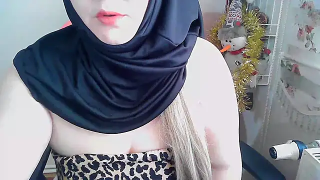 Snapshot of PinkPudding chatting on December 20, 11:43 am PinkPudding online show from December 20, 11:43 am