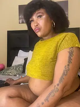 Snapshot of BADFATASS85 chatting on May 31, 9:16 pm BADFATASS85 online show from May 31, 9:16 pm