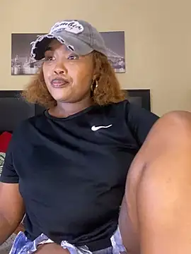 Snapshot of BADFATASS85 chatting on June 26, 4:11 pm BADFATASS85 online show from June 26, 4:11 pm