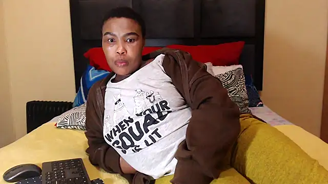 Snapshot of BADFATASS85 chatting on August 6, 12:34 am BADFATASS85 online show from August 6, 12:34 am