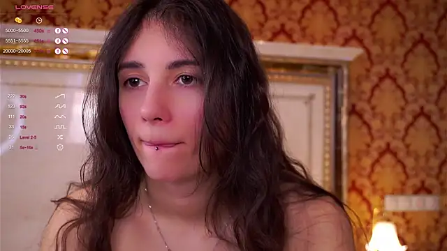 Snapshot of Holla_Molly chatting on February 14, 10:49 am Holla Molly online show from February 14, 10:49 am