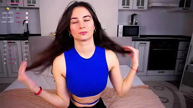 Snapshot of Holla_Molly chatting on February 25, 5:19 am Holla Molly online show from February 25, 5:19 am