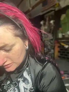 Snapshot of 1-800-FUCKYOU chatting on December 8, 3:43 am 1-800-FUCKYOU online show from December 8, 3:43 am