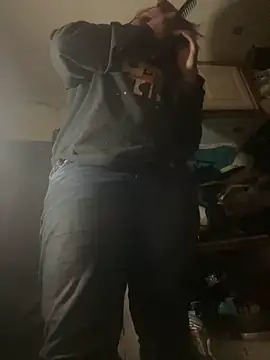 Snapshot of 1-800-FUCKYOU chatting on December 11, 5:00 am 1-800-FUCKYOU online show from December 11, 5:00 am