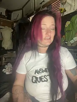 Snapshot of 1-800-FUCKYOU chatting on December 19, 11:14 pm 1-800-FUCKYOU online show from December 19, 11:14 pm