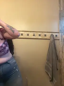 Snapshot of 1-800-FUCKYOU chatting on December 27, 7:24 pm 1-800-FUCKYOU online show from December 27, 7:24 pm