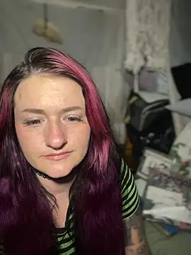 Snapshot of 1-800-FUCKYOU chatting on January 1, 1:15 am 1-800-FUCKYOU online show from January 1, 1:15 am