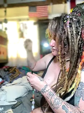 Snapshot of 1-800-FUCKYOU chatting on November 3, 12:02 am 1-800-FUCKYOU online show from November 3, 12:02 am