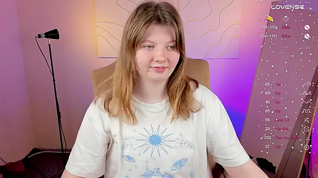 Vivian cutie online show from March 8, 4:39 pm