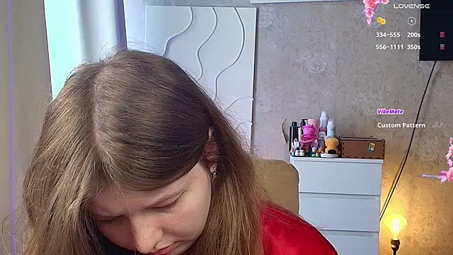 Snapshot of Vivian_cutie chatting on June 6, 10:42 am Vivian cutie online show from June 6, 10:42 am