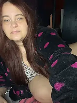 Snapshot of CamilaLovexoxo chatting on June 19, 1:59 pm CamilaLovexoxo online show from June 19, 1:59 pm