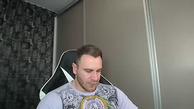 Thori92 online show from January 17, 7:05 pm