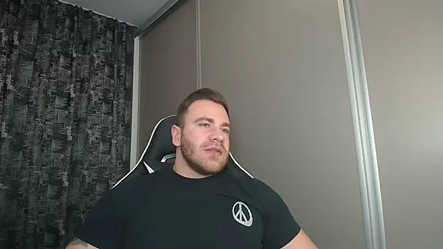 Thori92 online show from February 6, 6:46 pm