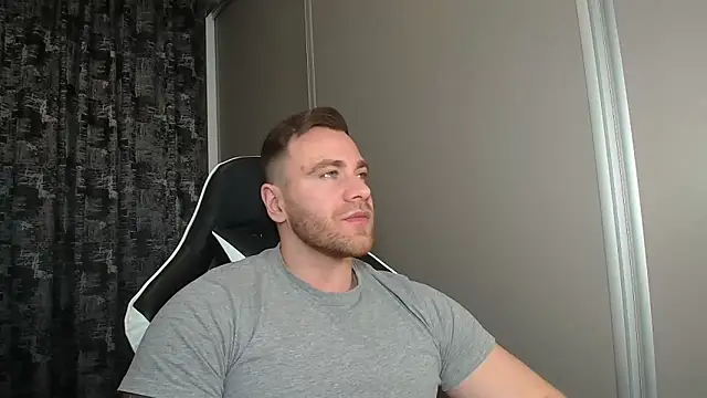 Thori92 online show from March 14, 4:34 pm