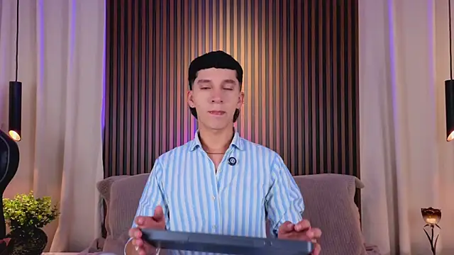 JacoboSwam online show from July 22, 10:18 am